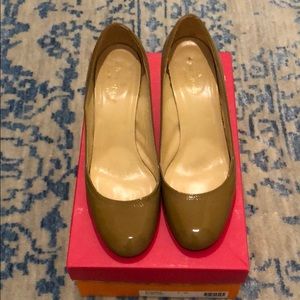 Kate Spade camel patent wedges